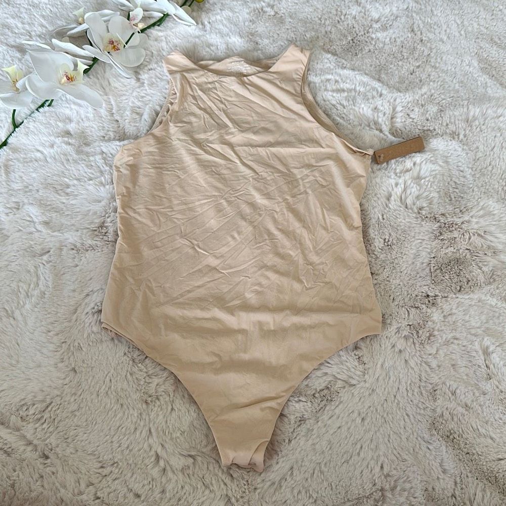 SKIMS Fits Everybody High Neck Bodysuit Sand Size L - Picture 3 of 8